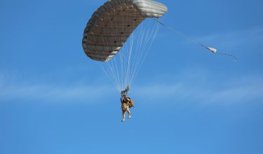 4 ea US Military  BA-22 Parachute Schnell Gurtspanner  MS 70114  FC 75 
